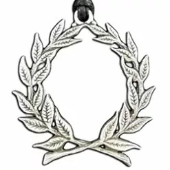 Laurel Wreath Pewter Pendant Necklace 121.0626
