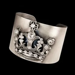 Crown Cuff Bracelet 26-201169